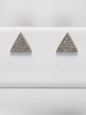 Real 14k White Gold Triangular Pavé Diamond Stud Earrings Fine Jewelry